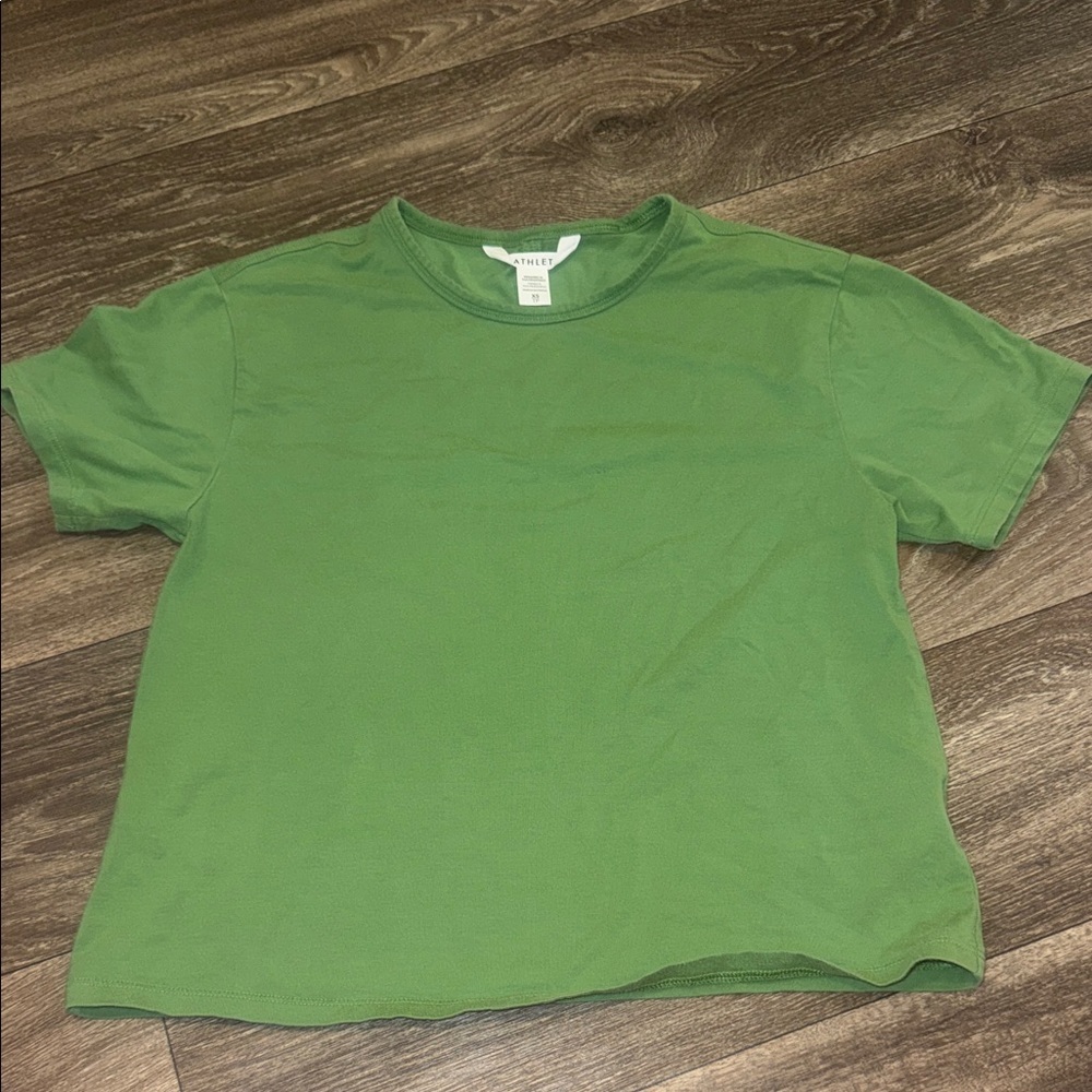 Athleta Leaf Green Crewneck Tee